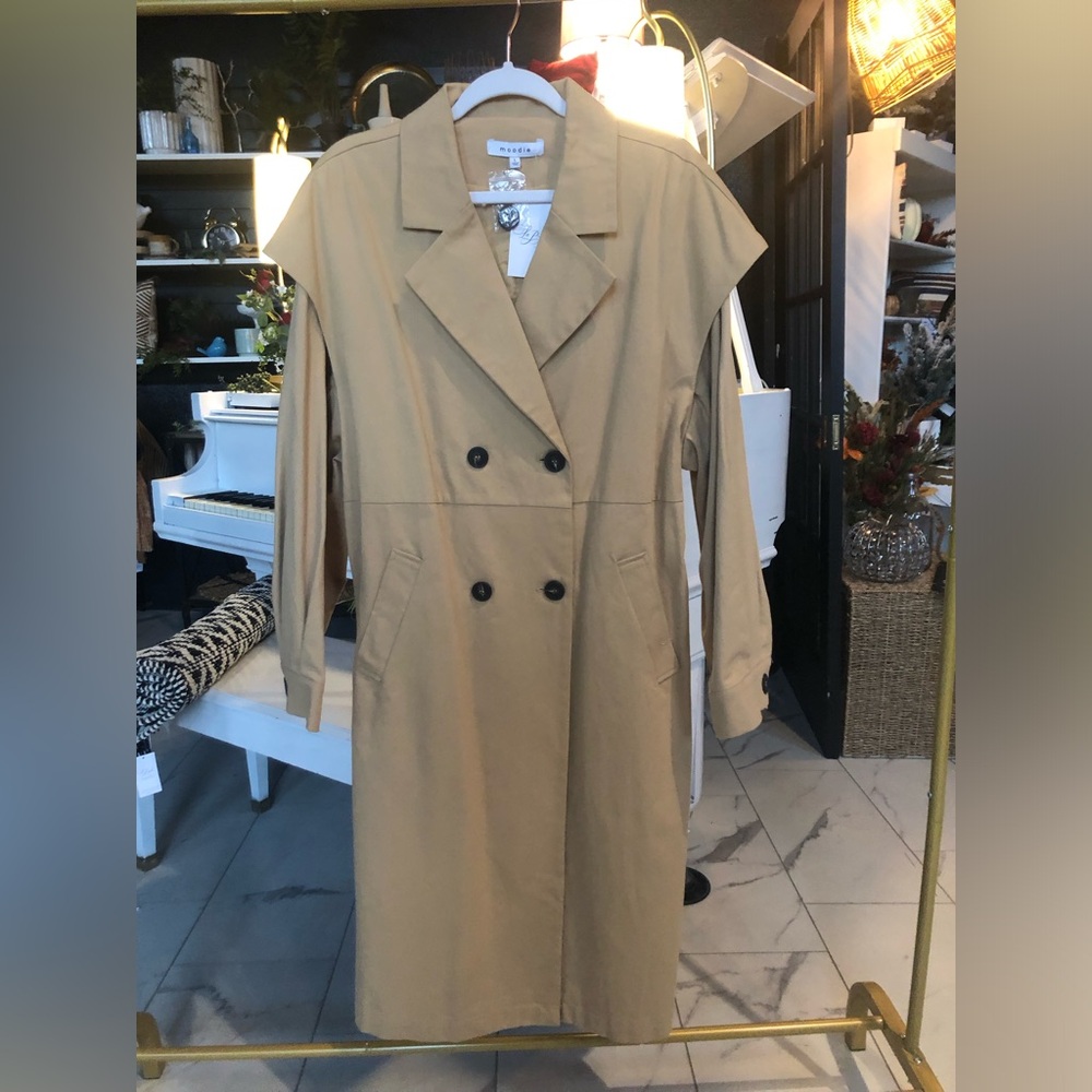 Moodie Beige Outerwear